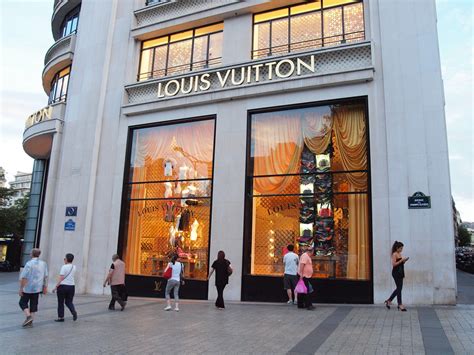 louis vuitton champs elysées|louis vuitton paris shop.